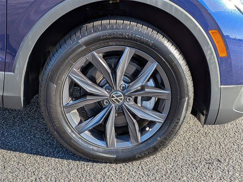 Used 2023 Volkswagen Tiguan SE image 10