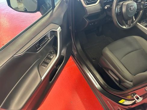 Certified 2023 Toyota RAV4 LE FWD image 9