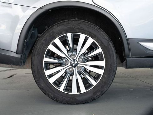 Used 2020 Mitsubishi Outlander SEL AWD/4WD image 12