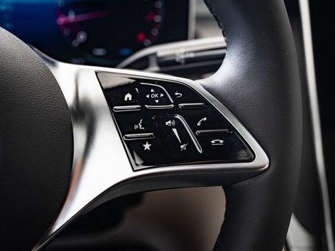 Certified 2026 Mercedes-Benz GLC 300 4MATIC image 25