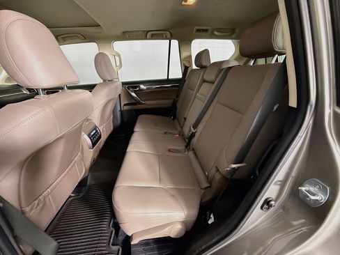 Used 2022 Lexus GX 460 Premium w/ Premium Package AWD/4WD image 20