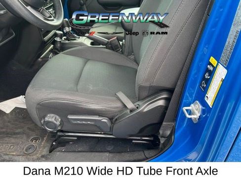 Used 2022 Jeep Wrangler Unlimited Sport w/ Xtreme Recon 35" Tire Package AWD/4WD image 9