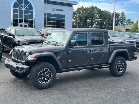 New 2025 Jeep Gladiator Rubicon w/ Convenience Group image 5