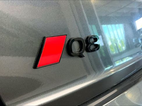 Used 2025 Audi Q8 Prestige w/ Prestige Package AWD/4WD image 15