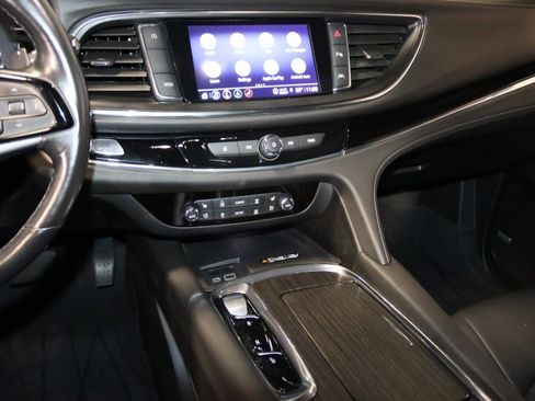 Used 2023 Buick Enclave Avenir w/ Avenir Technology Package image 41