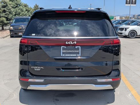 Used 2024 Kia Carnival SX Prestige FWD image 4