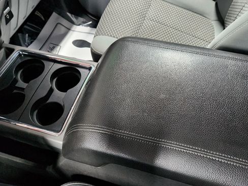 Used 2011 Ford F250 XLT w/ XLT Premium Pkg image 34