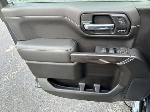 Used 2021 Chevrolet Silverado 1500 LTZ RWD image 15