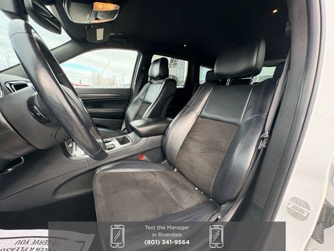 Used 2020 Jeep Grand Cherokee Altitude image 16