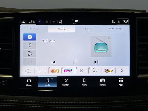 New 2026 Chrysler Pacifica Select image 18