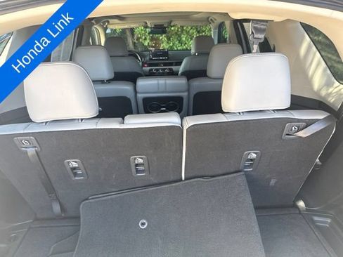 Used 2023 Honda Pilot Touring image 15