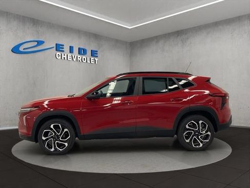 New 2026 Chevrolet Trax RS w/ Driver Confidence Package FWD image 5