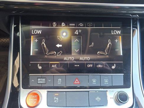 Used 2022 Audi Q8 Premium AWD/4WD image 13