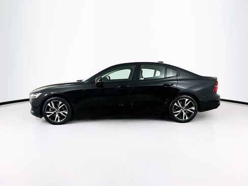 Used 2023 Volvo S60 B5 Plus FWD image 4