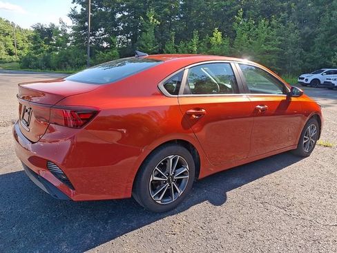 Used 2023 Kia Forte LXS FWD image 5