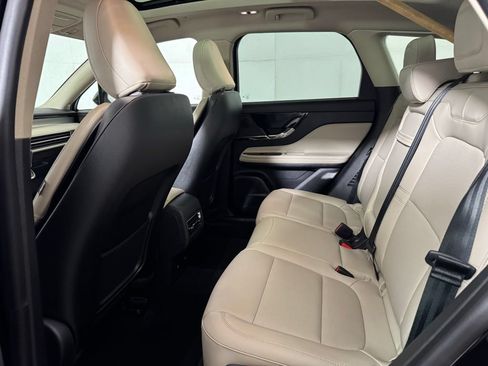 New 2026 Lincoln Corsair Premiere AWD/4WD image 48