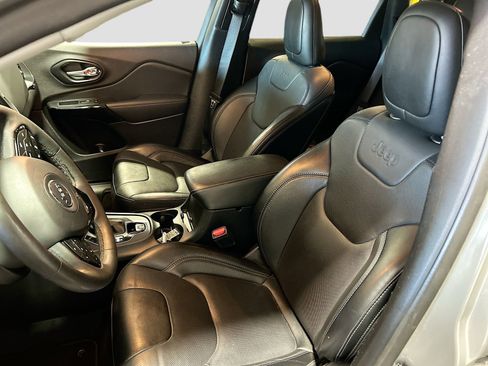 Used 2023 Jeep Cherokee Altitude Lux image 20