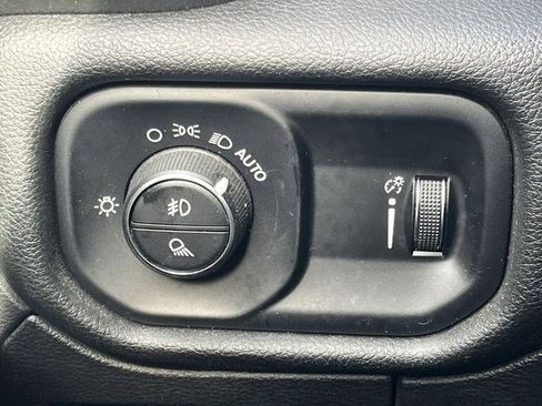 Used 2023 RAM 1500 Big Horn w/ Trailer Tow Group image 18