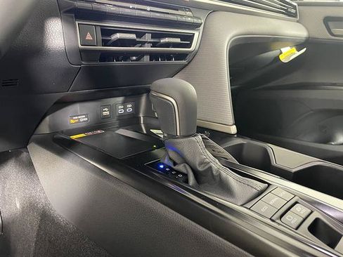 New 2026 Toyota Camry SE FWD image 19