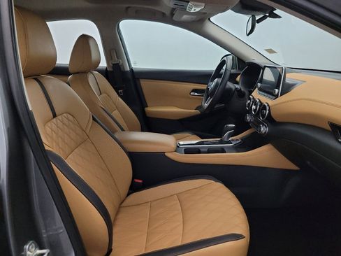Used 2023 Nissan Sentra SV w/ SV Premium Package FWD image 21
