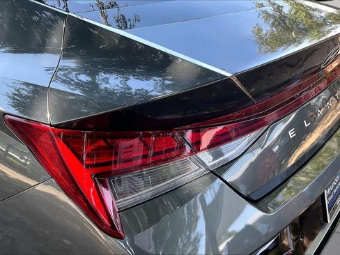 Certified 2024 Hyundai Elantra Limited FWD image 28