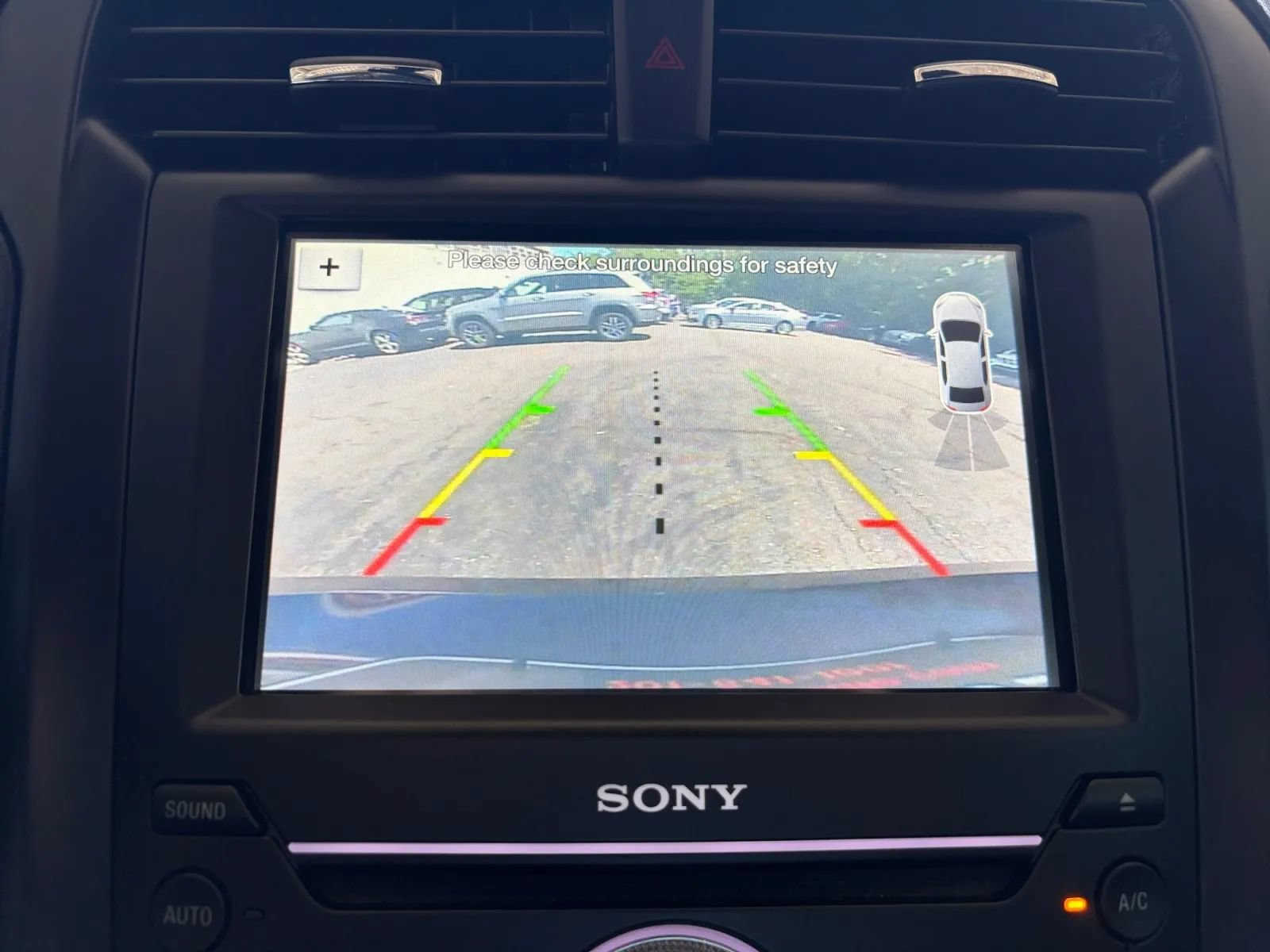 Used 2017 Ford Fusion Titanium FWD image 34
