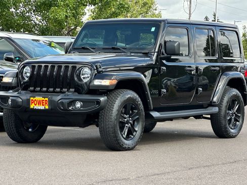 Used 2021 Jeep Wrangler Unlimited Sahara AWD/4WD image 8