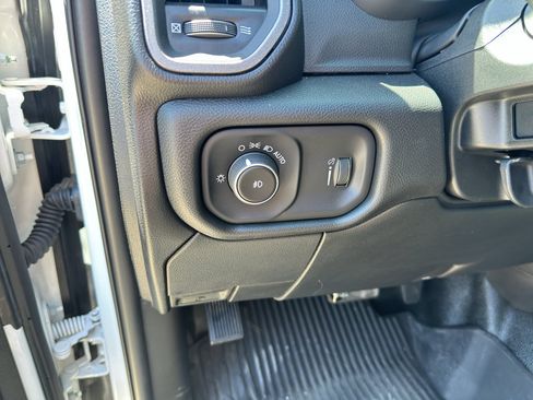 Used 2026 RAM 3500 Tradesman AWD/4WD image 13