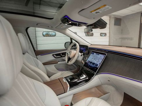 Used 2023 Mercedes-Benz EQS 450+ 4MATIC SUV w/ AMG Line Exterior Package image 13