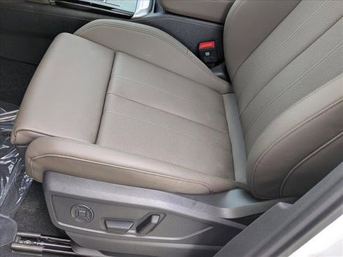 Used 2025 Audi Q5 Premium w/ Premium Plus AWD/4WD image 4