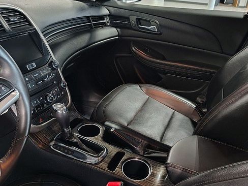 Used 2016 Chevrolet Malibu LTZ FWD image 11