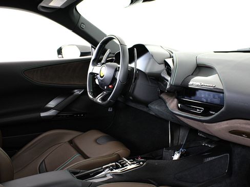 Certified 2021 Ferrari SF90 Stradale AWD/4WD image 25