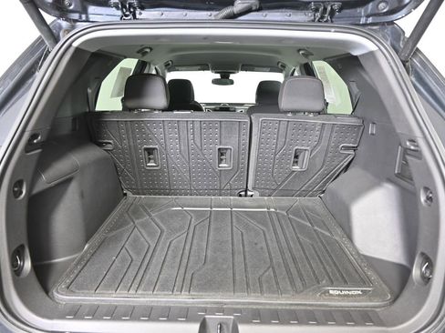 Used 2023 Chevrolet Equinox LT AWD/4WD image 16