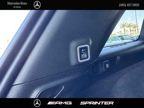 Used 2024 Jeep Grand Cherokee Summit w/ Luxury Tech Group V AWD/4WD image 8