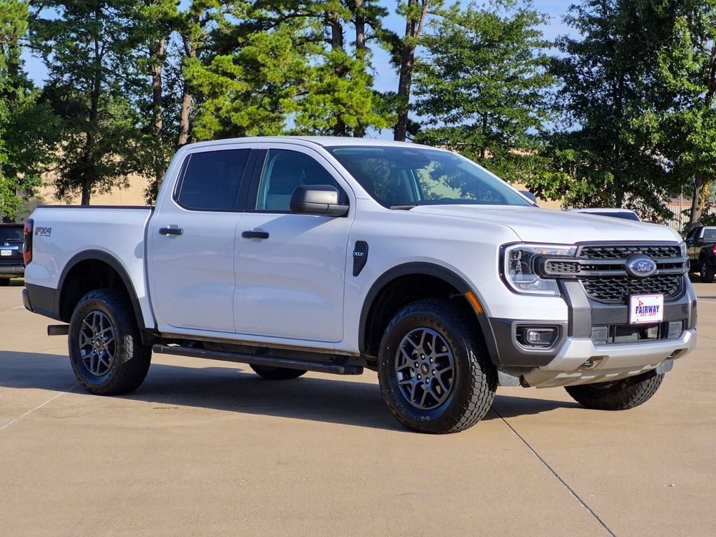 Used 2025 Ford Ranger XLT w/ FX4 Off-Road Package AWD/4WD image 3