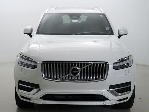 Certified 2024 Volvo XC90 T8 Ultimate AWD/4WD image 5