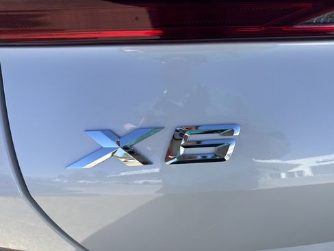 New 2026 BMW X6 xDrive40i w/ Executive Package AWD/4WD image 8