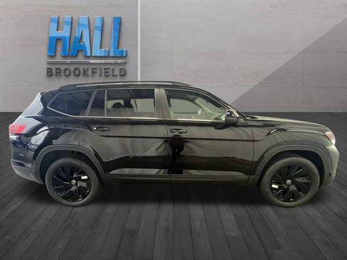 New 2026 Volkswagen Atlas SE image 6