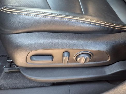 Used 2022 GMC Terrain AT4 image 25