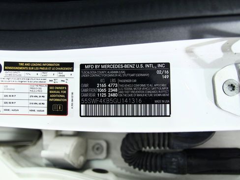 Used 2016 Mercedes-Benz C 300 4MATIC Sedan image 22