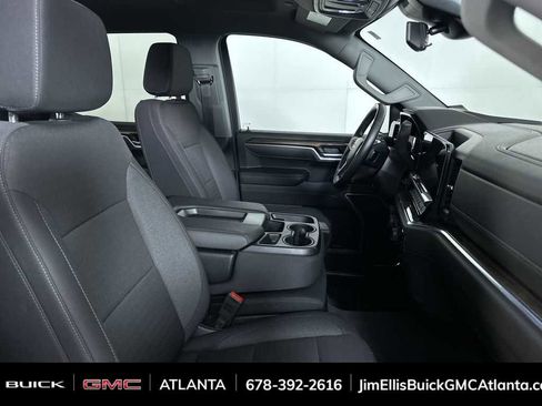 Used 2025 Chevrolet Silverado 1500 LT AWD/4WD image 28