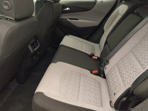 Used 2024 Chevrolet Equinox LS FWD image 18