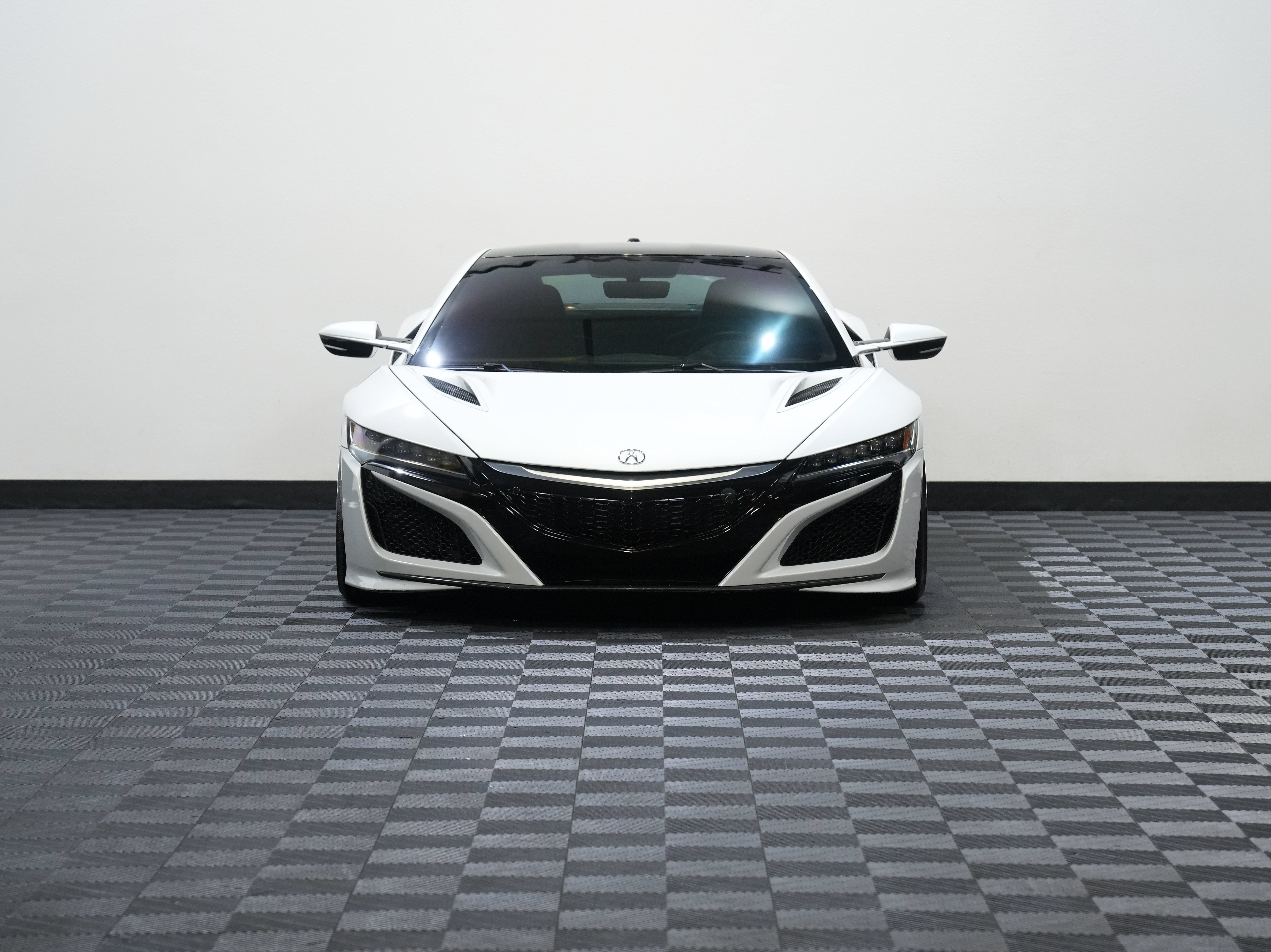 Used 2017 Acura NSX AWD/4WD image 4