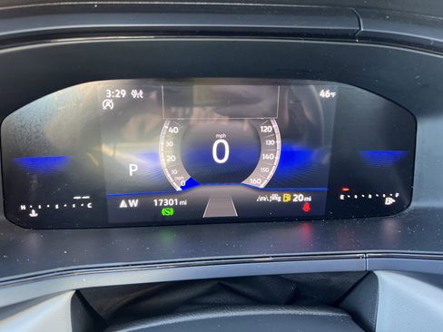 Certified 2024 Volkswagen Taos SE w/ Panoramic Sunroof Package image 20