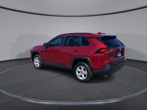 Certified 2021 Toyota RAV4 XLE w/ XLE Grade Weather Package AWD/4WD image 2