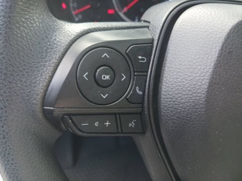 Used 2022 Toyota Corolla Cross L FWD image 32