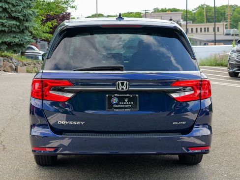 Used 2024 Honda Odyssey Elite image 6
