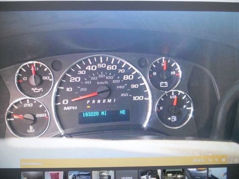 Used 2013 Chevrolet Express 2500 RWD image 27