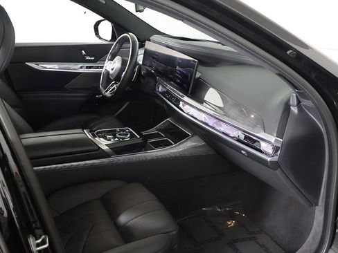 Used 2023 BMW 760i xDrive w/ Luxury Rear Seating Package AWD/4WD image 26