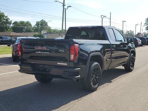 Used 2025 GMC Sierra 1500 Elevation AWD/4WD image 3